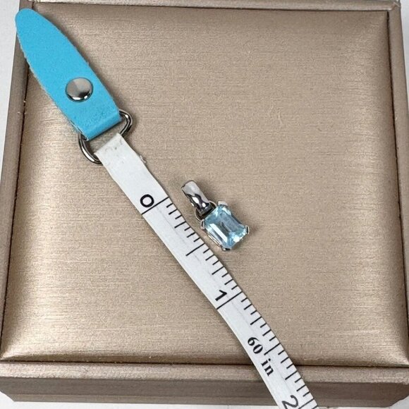 VTG Genuine Blue Topaz Pendant 3CT 18K White Gold Emerald Cut Prong No Chain - Picture 11 of 11